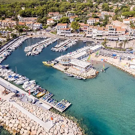 Apartment Lumineux Pres De La Avec Parking Securise A - Fr-1-770-49 Saint-Cyr-sur-Mer